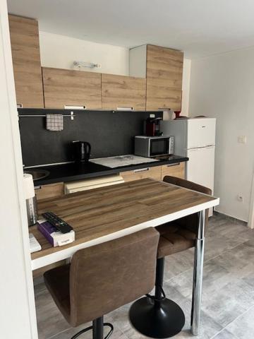 Cavaliere Studio 2 Pers Terrasse Le Lavandou Exterior photo